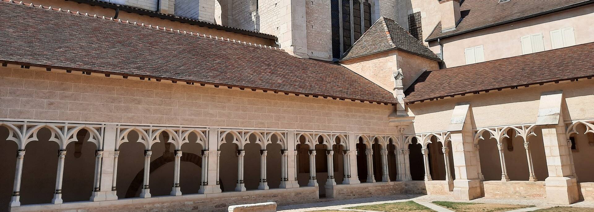 Cloître de la Cathédrale Saine Vincent